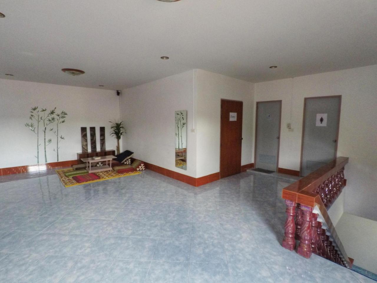 Baan Kai Hostel Baan Khai Bagian luar foto