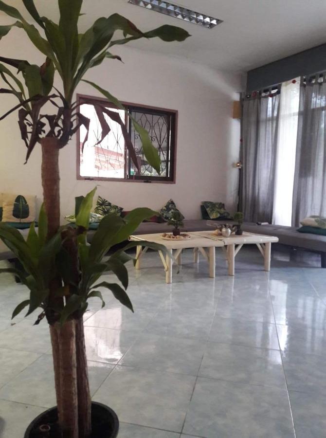 Baan Kai Hostel Baan Khai Bagian luar foto