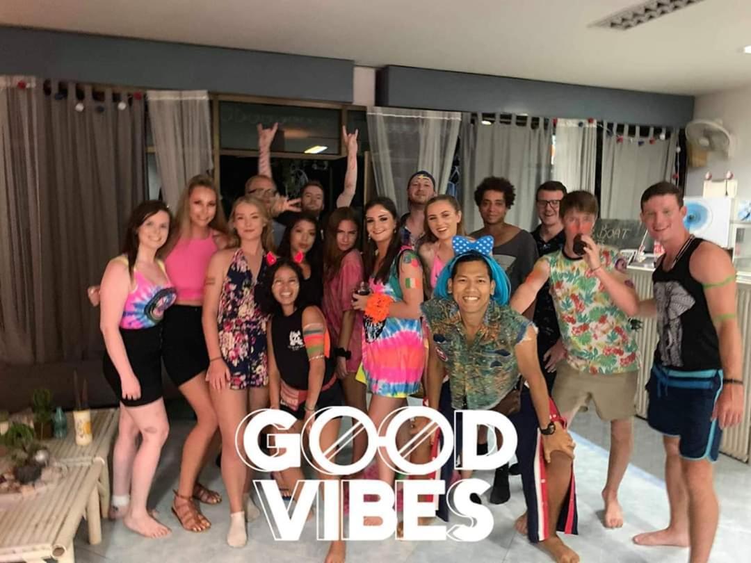 Baan Kai Hostel Baan Khai Bagian luar foto