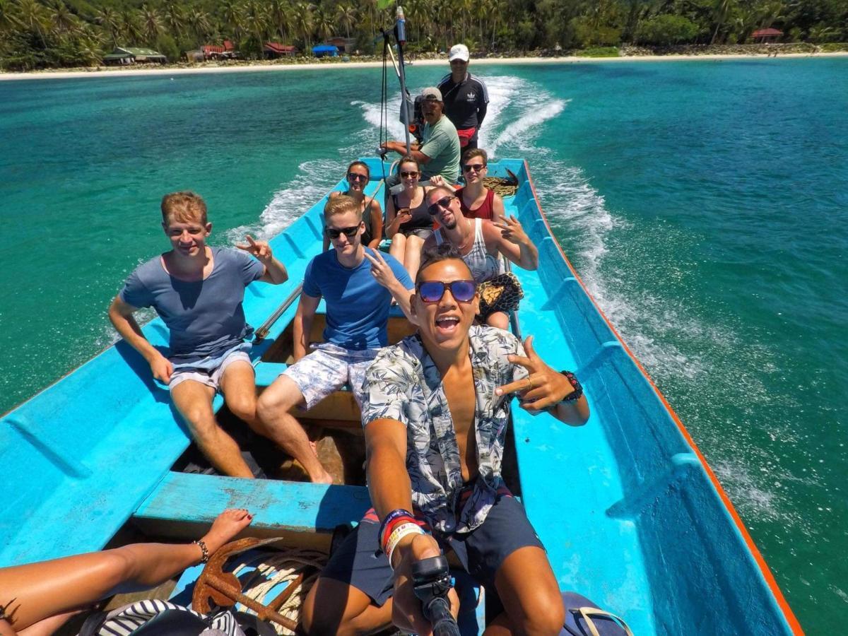 Baan Kai Hostel Baan Khai Bagian luar foto