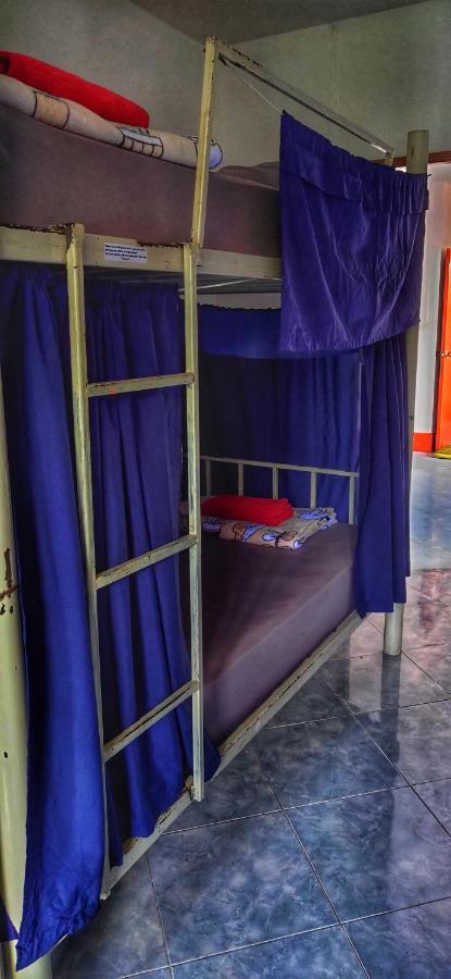 Baan Kai Hostel Baan Khai Bagian luar foto